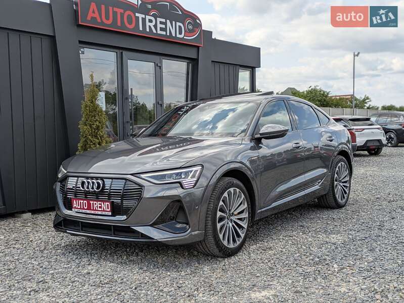 Внедорожник / Кроссовер Audi e-tron 2020 в 
