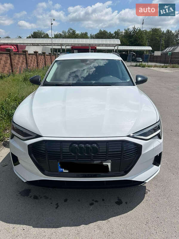 Внедорожник / Кроссовер Audi e-tron 2020 в Ровно