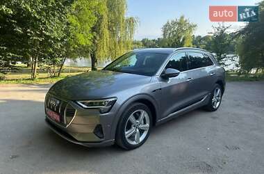 Audi e-tron 2019