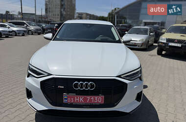 Внедорожник / Кроссовер Audi e-tron 2023 в 