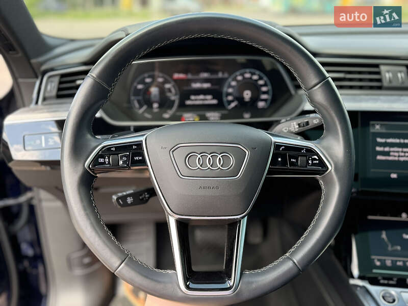 Внедорожник / Кроссовер Audi e-tron 2022 в Сумах