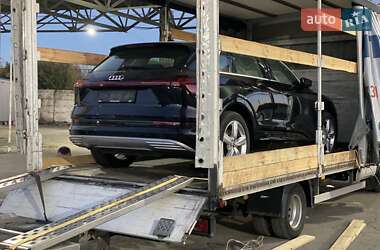 Внедорожник / Кроссовер Audi e-tron 2021 в 