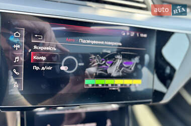 Внедорожник / Кроссовер Audi e-tron 2020 в 