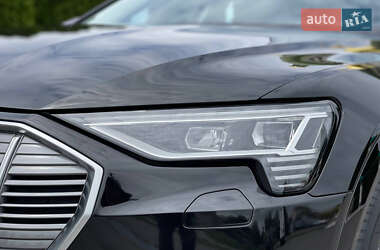 Внедорожник / Кроссовер Audi e-tron 2019 в 