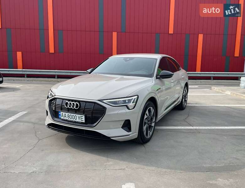Audi e-tron 2021