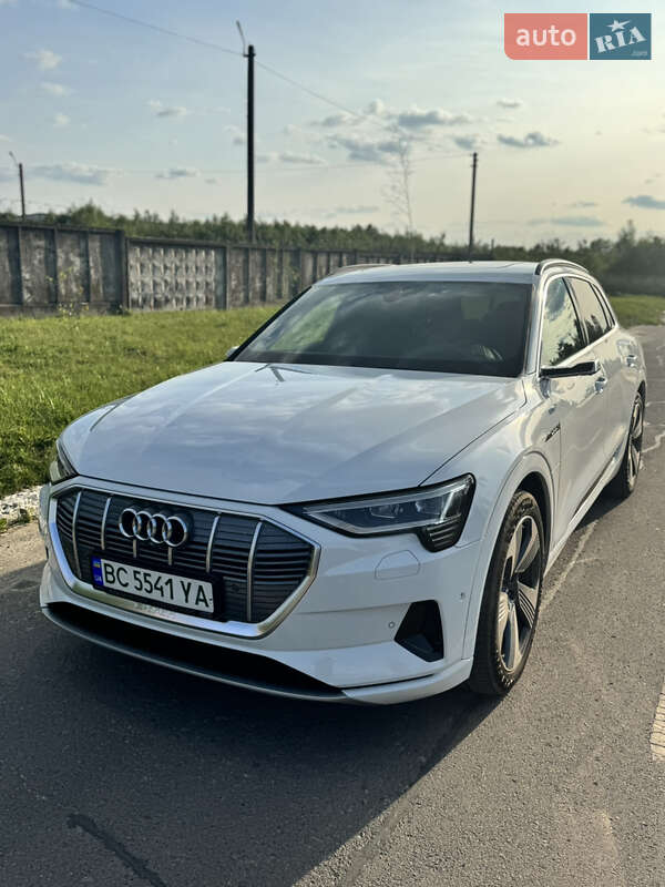 Audi e-tron 2019