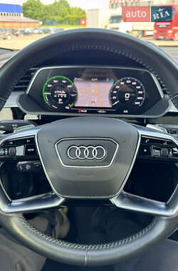Audi e-tron 2019