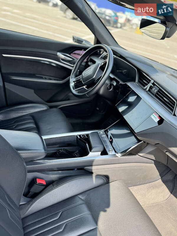 Позашляховик / Кросовер Audi e-tron 2019 в Львові