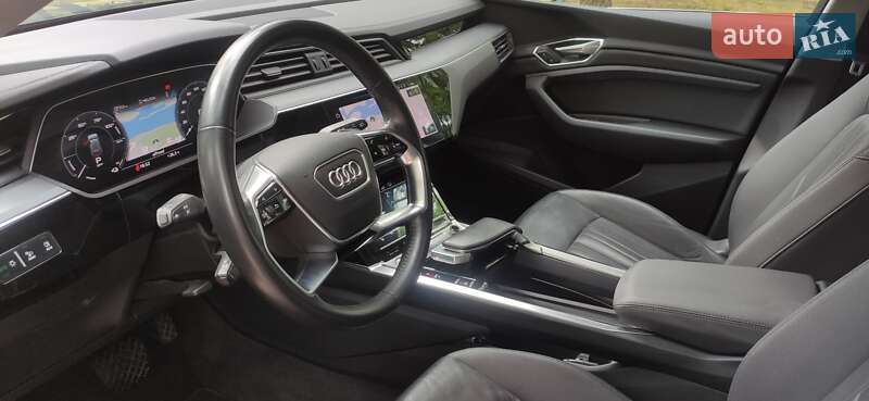 Внедорожник / Кроссовер Audi e-tron 2019 в Кременчуге фото 24 Внедорожник / Кроссовер Audi e-tron 2019 в Кременчуге
