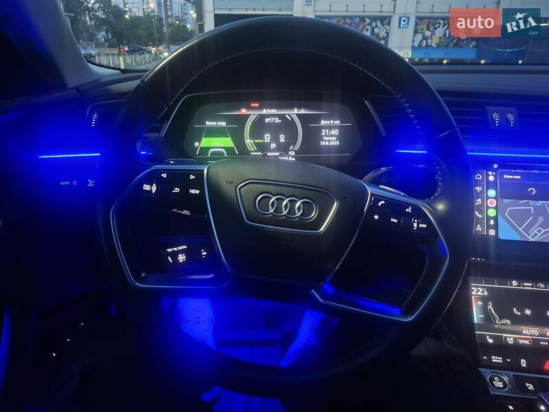 Внедорожник / Кроссовер Audi e-tron 2020 в Киеве