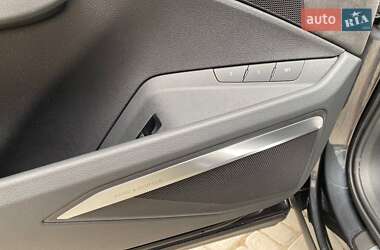 Внедорожник / Кроссовер Audi e-tron 2020 в 