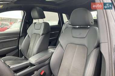 Внедорожник / Кроссовер Audi e-tron 2020 в 
