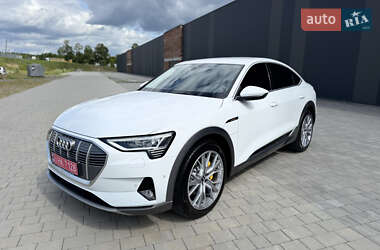 Внедорожник / Кроссовер Audi e-tron 2023 в 