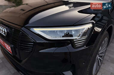 Внедорожник / Кроссовер Audi e-tron 2020 в 