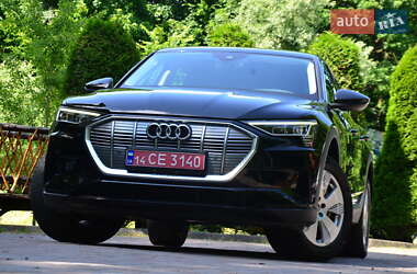 Внедорожник / Кроссовер Audi e-tron 2020 в 