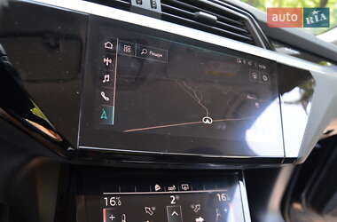 Внедорожник / Кроссовер Audi e-tron 2020 в 