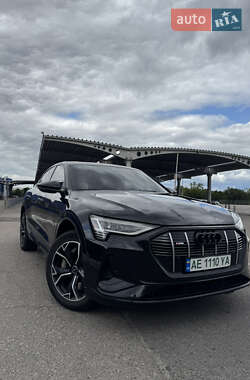 Внедорожник / Кроссовер Audi e-tron 2020 в Днепре