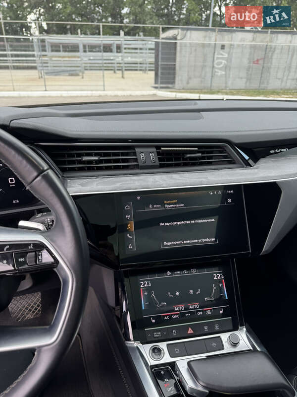 Внедорожник / Кроссовер Audi e-tron 2020 в Днепре
