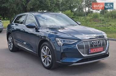 Внедорожник / Кроссовер Audi e-tron 2019 в 