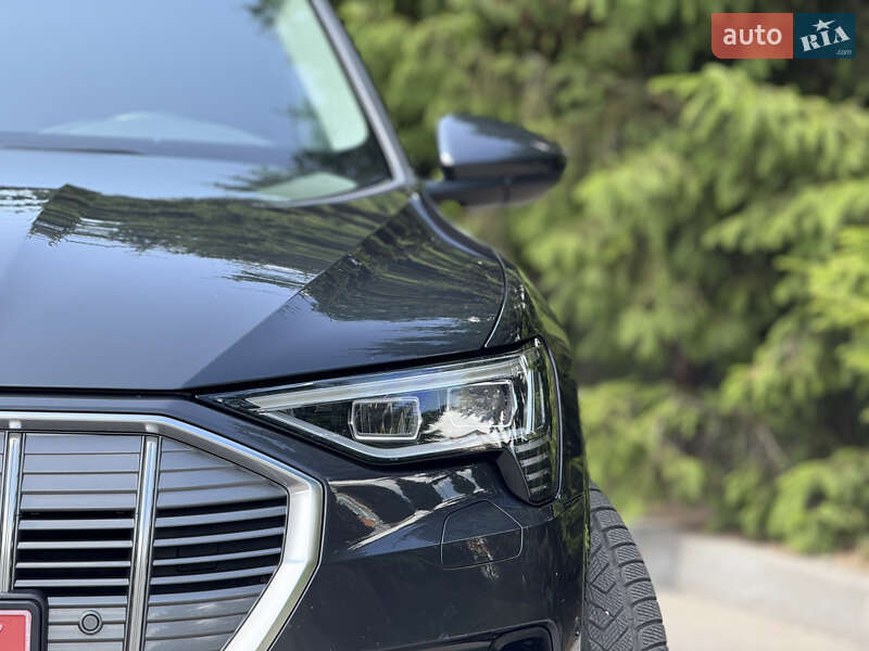 Внедорожник / Кроссовер Audi e-tron 2019 в Тернополе