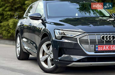 Внедорожник / Кроссовер Audi e-tron 2019 в 