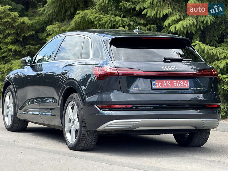 Внедорожник / Кроссовер Audi e-tron 2019 в Тернополе