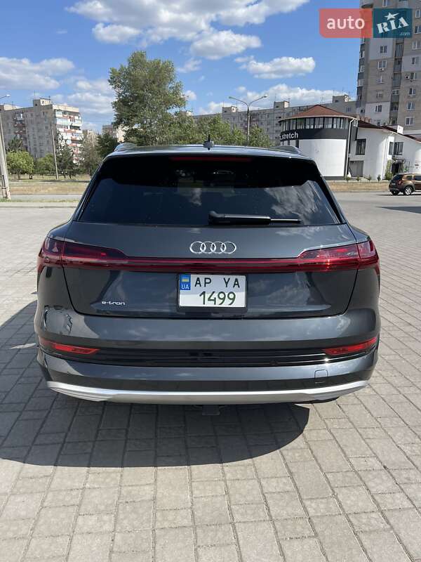 Позашляховик / Кросовер Audi e-tron 2019 в Запоріжжі