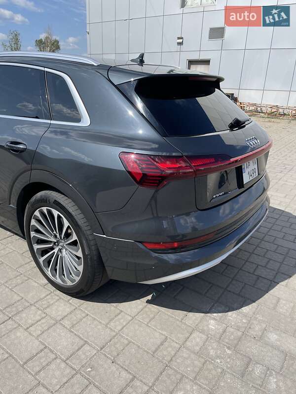 Позашляховик / Кросовер Audi e-tron 2019 в Запоріжжі