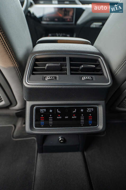 Внедорожник / Кроссовер Audi e-tron 2020 в Львове
