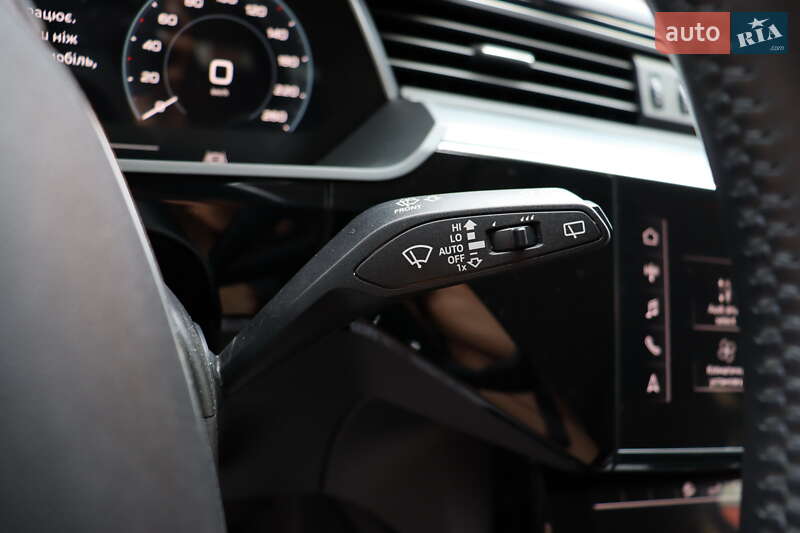 Позашляховик / Кросовер Audi e-tron 2019 в Львові