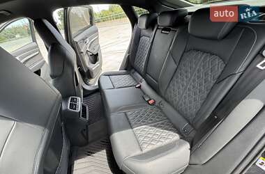Внедорожник / Кроссовер Audi e-tron 2021 в 