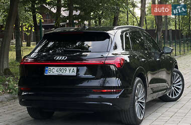 Внедорожник / Кроссовер Audi e-tron 2019 в 