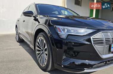 Audi e-tron 2019