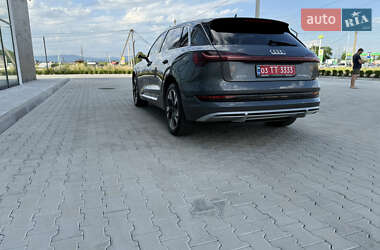 Внедорожник / Кроссовер Audi e-tron 2020 в 