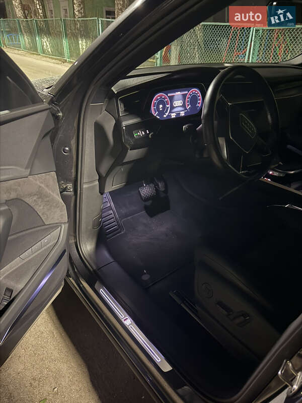 Внедорожник / Кроссовер Audi e-tron 2021 в Белой Церкви