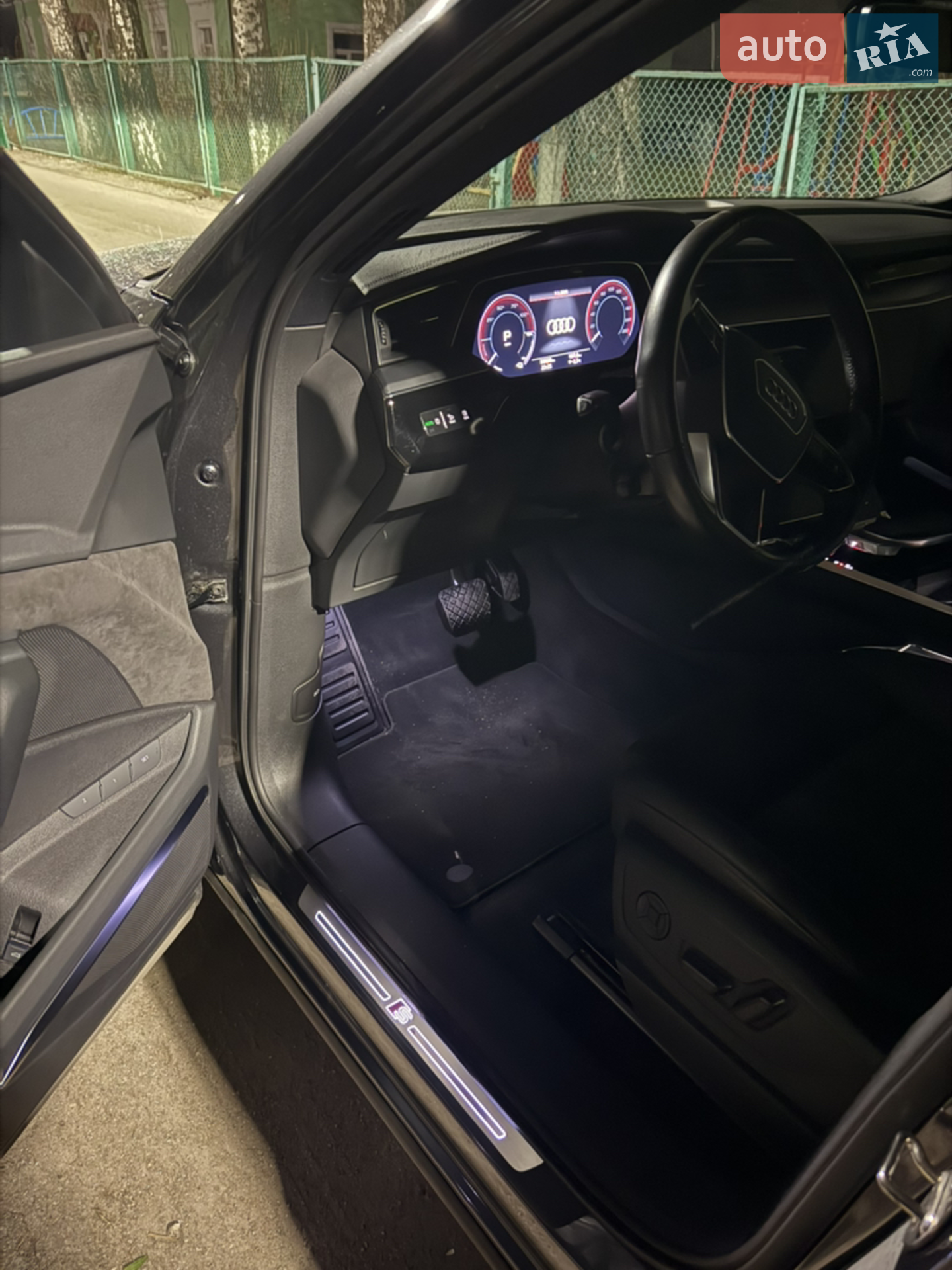 2021 Audi e-tron - мініатюра 9