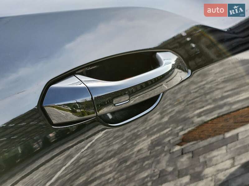 Внедорожник / Кроссовер Audi e-tron 2019 в Львове