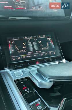 Внедорожник / Кроссовер Audi e-tron 2020 в 