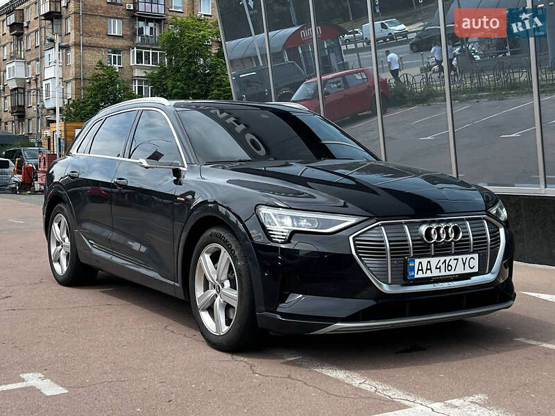 Audi e-tron 2019