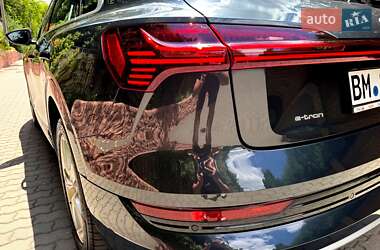 Внедорожник / Кроссовер Audi e-tron 2020 в 