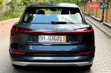 Внедорожник / Кроссовер Audi e-tron 2020 в 