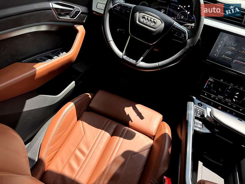 Внедорожник / Кроссовер Audi e-tron 2020 в Хмельницком