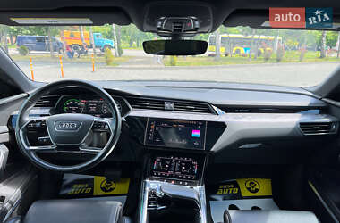 Внедорожник / Кроссовер Audi e-tron 2019 в 