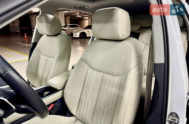Внедорожник / Кроссовер Audi e-tron 2019 в 