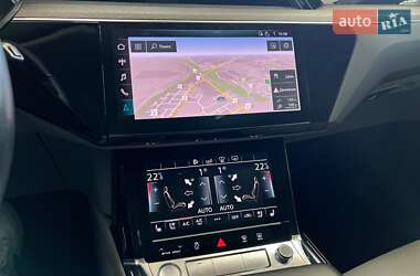 Внедорожник / Кроссовер Audi e-tron 2019 в 