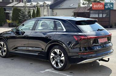 Внедорожник / Кроссовер Audi e-tron 2020 в 