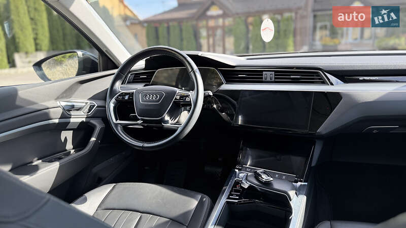 Внедорожник / Кроссовер Audi e-tron 2020 в Тернополе