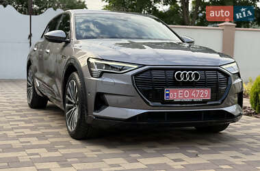 Внедорожник / Кроссовер Audi e-tron 2020 в 