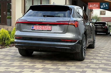 Внедорожник / Кроссовер Audi e-tron 2020 в 
