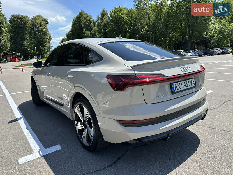 Внедорожник / Кроссовер Audi e-tron 2020 в Харькове